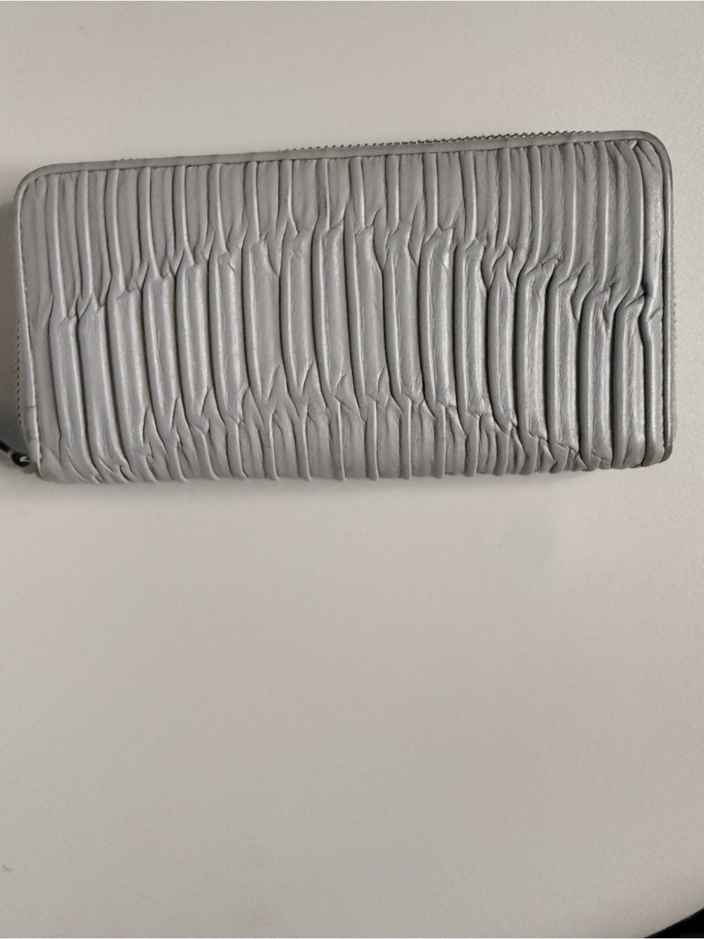Coach Madison Gathered Leather Accordion Zip Around Wallet in pearl grey/silver - Picture 3 of 7